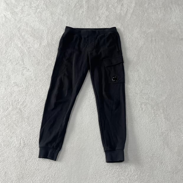 [S] CP컴퍼니 렌즈 카고 조거트레이닝바지
