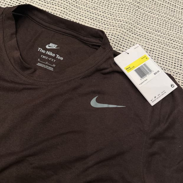 새상품 나이키 레전드 숏 슬리브 크루 드라이핏 반팔티 S