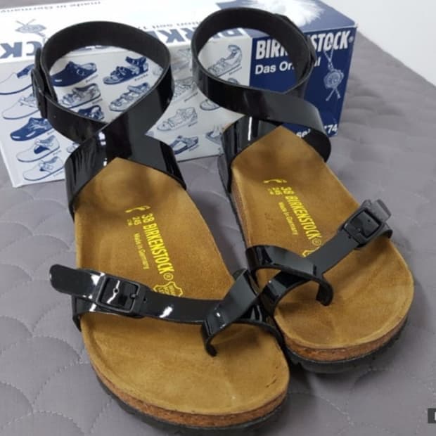 버켄스탁 야라 블랙 샌들