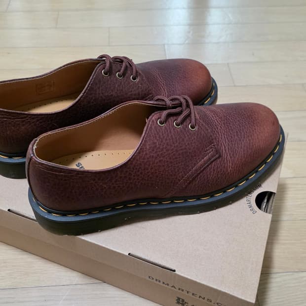 닥터마틴 1461 앰버서더 브라운