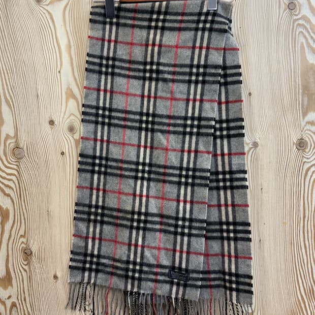 버버리 캐시미어 체크 머플러