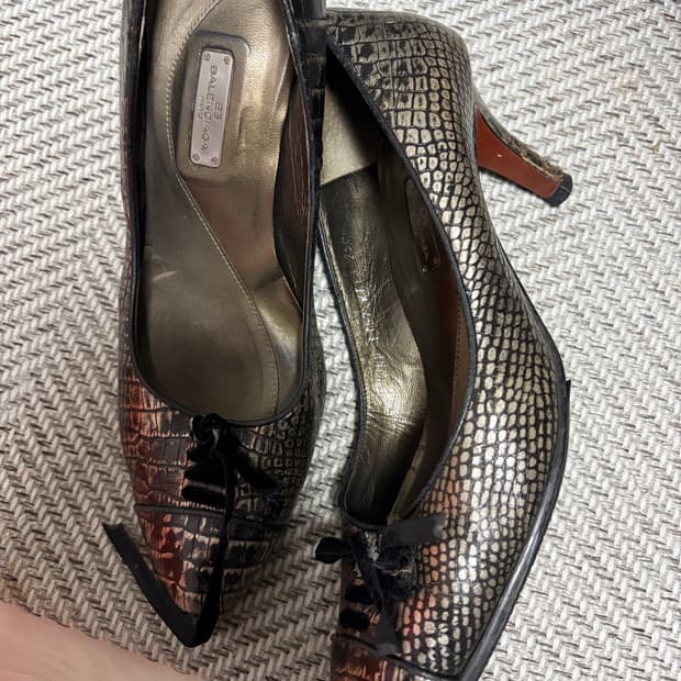 발렌시아가 정품 하이힐 250