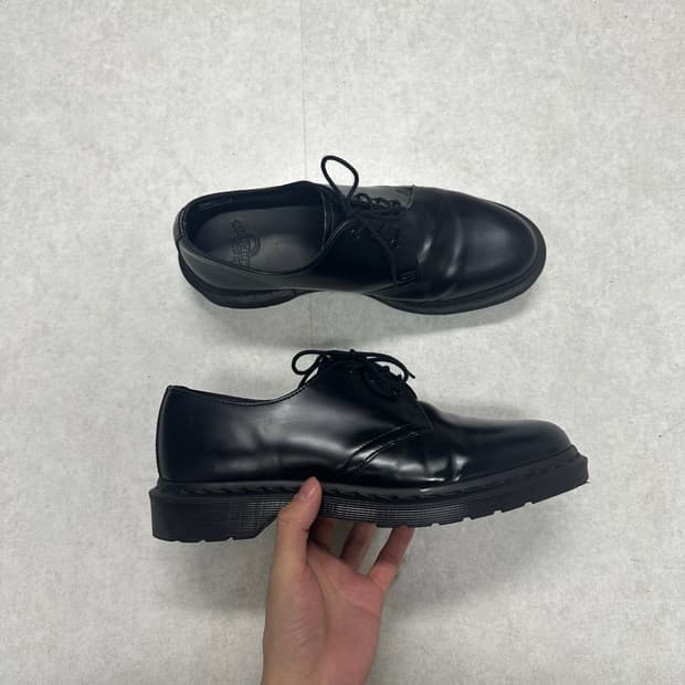 닥터마틴 1461 모노