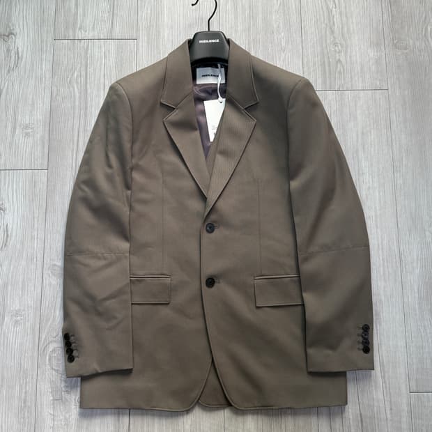 [M] 인사일런스 가넷 트윌 패널 울 블레이저 MUD BEIGE