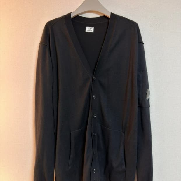 [새상품급] CP컴퍼니 렌즈 와펜 니트 가디건 