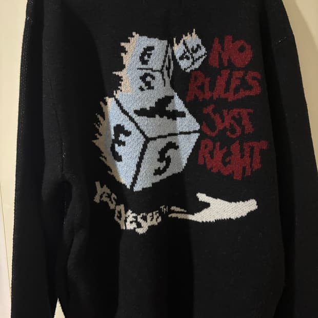 Yeseyesee 니트집업