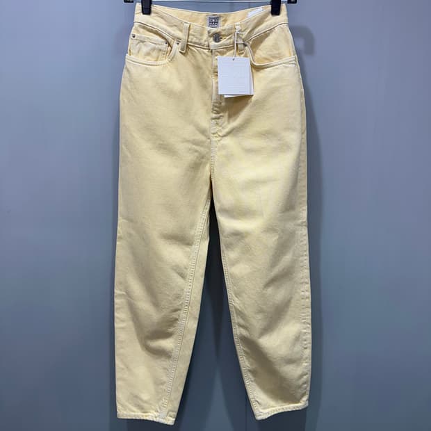 (정품/새상품) 토템 여성 옐로우 미드라이즈 데이퍼드 데님 팬츠