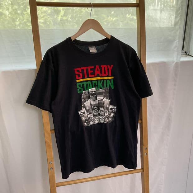Nike 00’s steady stackin Tee