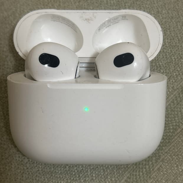 에어팟 3세대 입니다