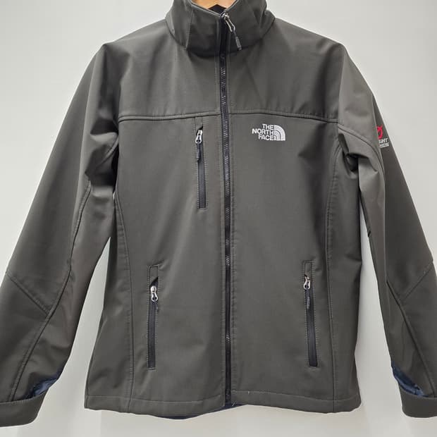 노스페이스 남성 봄가을자켓.
싸이즈 95
