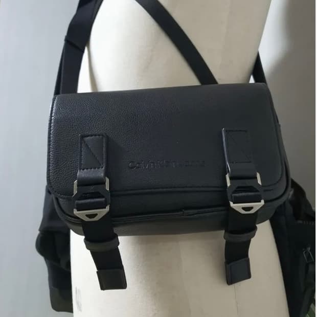 캘빈클라인 크로스백 / 캘빈클라인 백 / 캘빈클라인 가방 / 캘빈클라인진