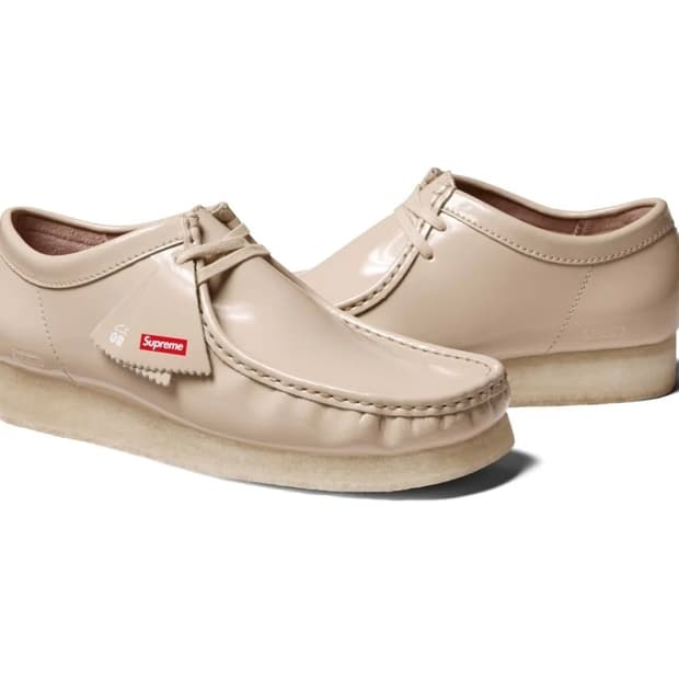 슈프림 x 클락스 왈라비