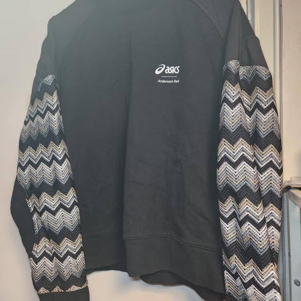 앤더슨벨 x 아식스 콘트라스트 스웨트셔츠 블랙