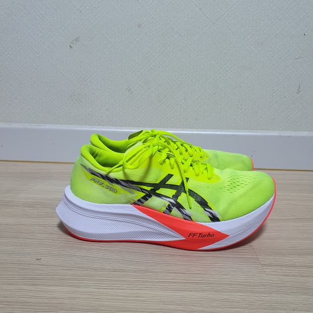 아식스 매직 스피드4 런닝화 270