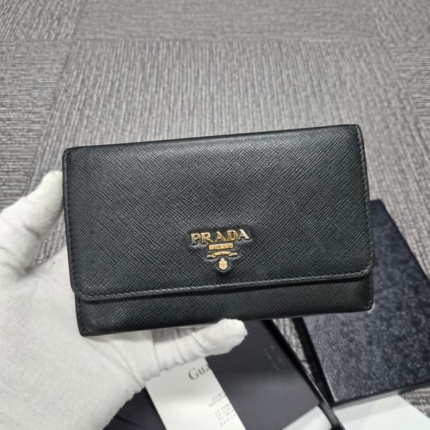 [특가][정품] 프라다 사피아노 카드홀더 반지갑