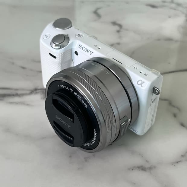 ์๋ ํ์ดํธ NEX-5T , 16-50 ๋ฒ๋ค์ธํธ, ๋นํฐ์ง ๋์นด