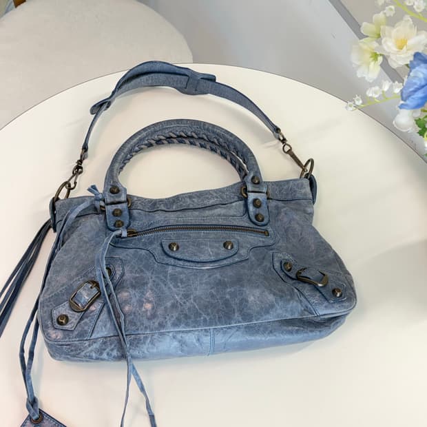 [A 정품] 발렌시아가 시티 모터백 퍼스트 블루