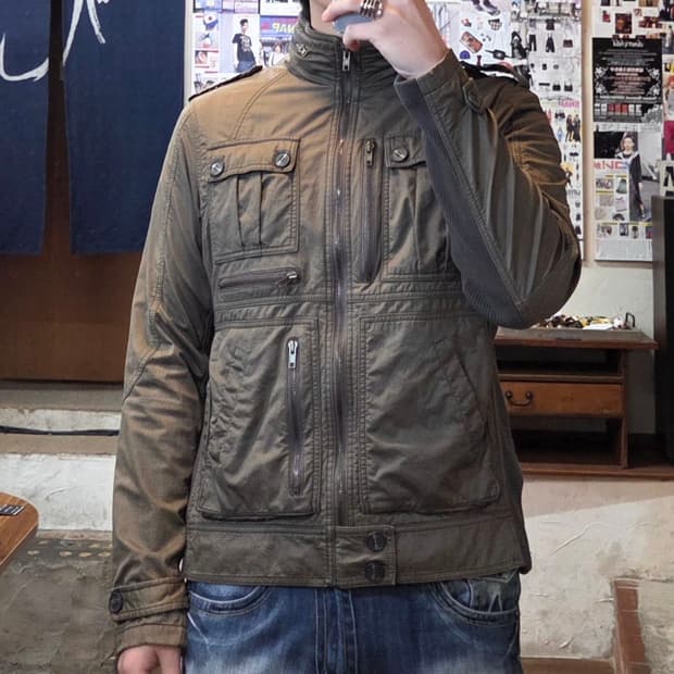 빈티지 카키 멀티포켓 밀리터리 필드 자켓