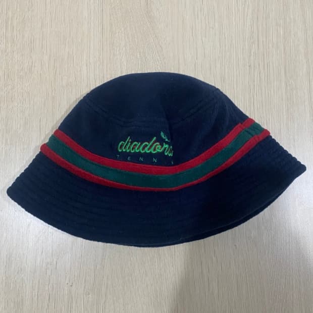 디아도라 플리스 버킷햇