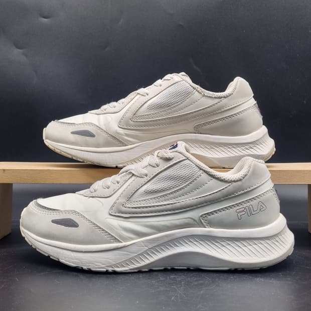 휠라 웨이블렛 운동화 230