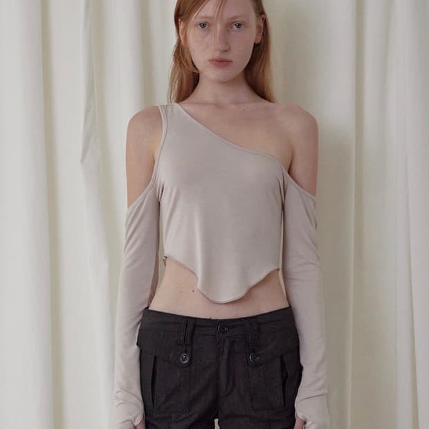 보헤미안서울 corset cut out top 코르셋컷아웃 탑