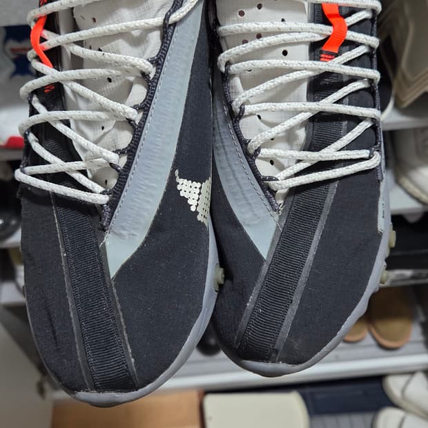 나이키 리액트 lSPA 260