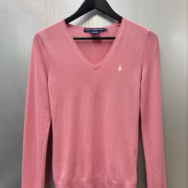 Polo Sport 폴로 스포츠 핑크색상 브이넥 니트