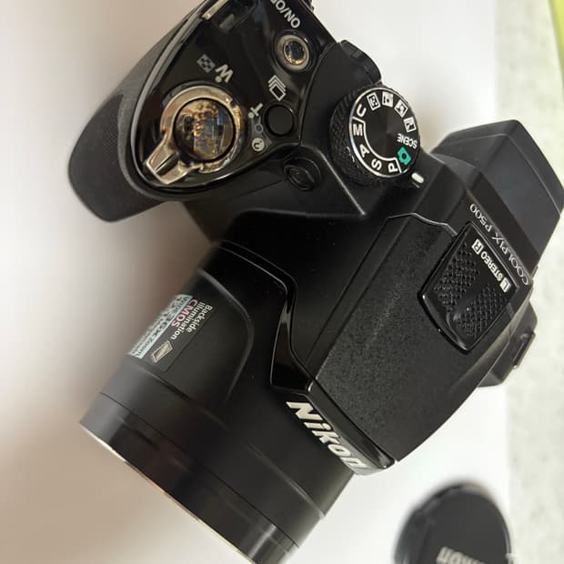 니콘 쿨픽스 p500