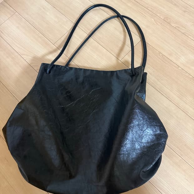 가브리엘라 콜 가먼츠 후프백 Hoof Bag