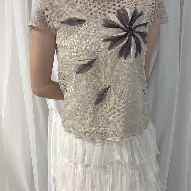 SEIRA fade bloom crochet top
