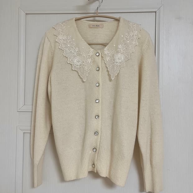레이스 카라 크림아이보리 울 가디건