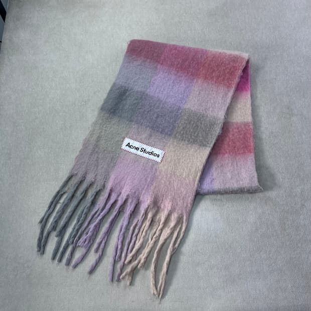 아크네스튜디오 모헤어 핑크 머플러