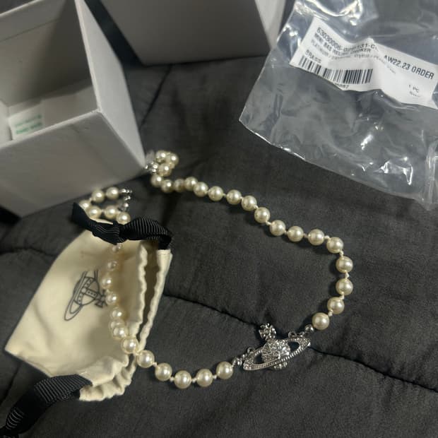 비비안웨스트우드 진주목걸이