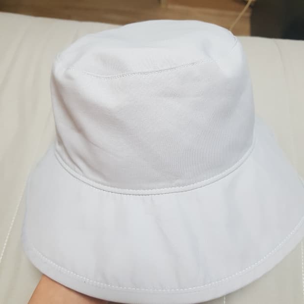 지방시 정품 버킷햇 (남녀공용 