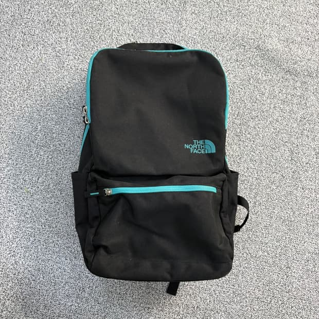 노스페이스 노트북 등산 다용도 백팩 0406J