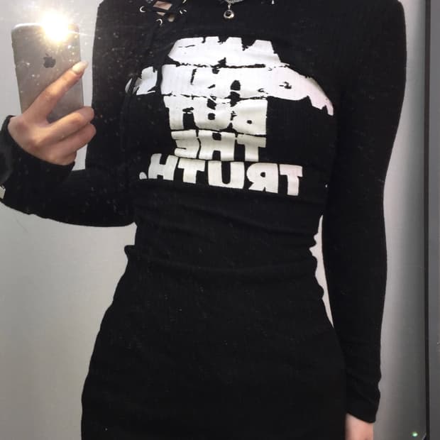 24ans 하이넥 플로럴 니트 드레스