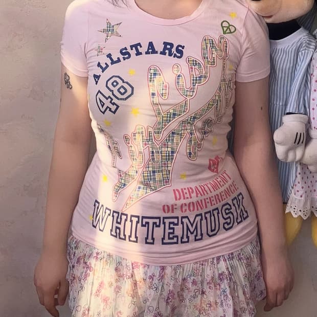 리즈리사돌 딸기우유 반소매 티셔츠