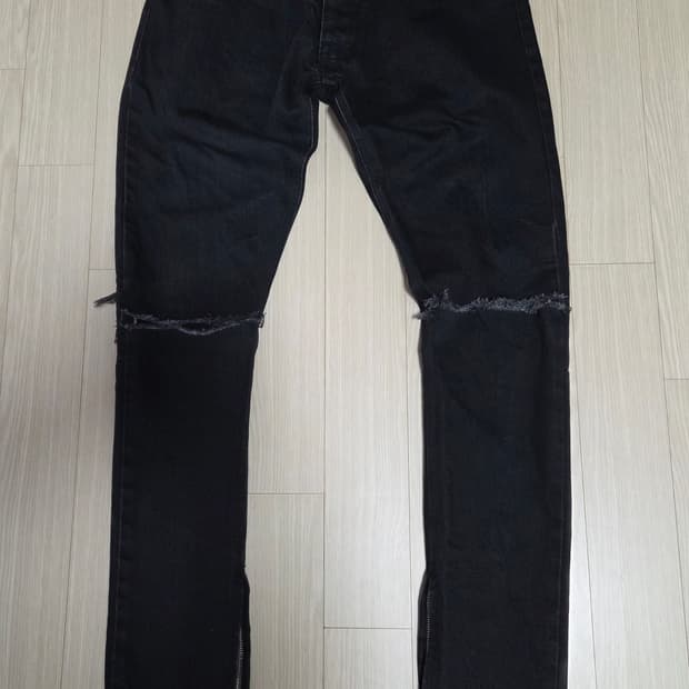 피어오브갓 4th 블랙 디스트로이드 데님팬츠