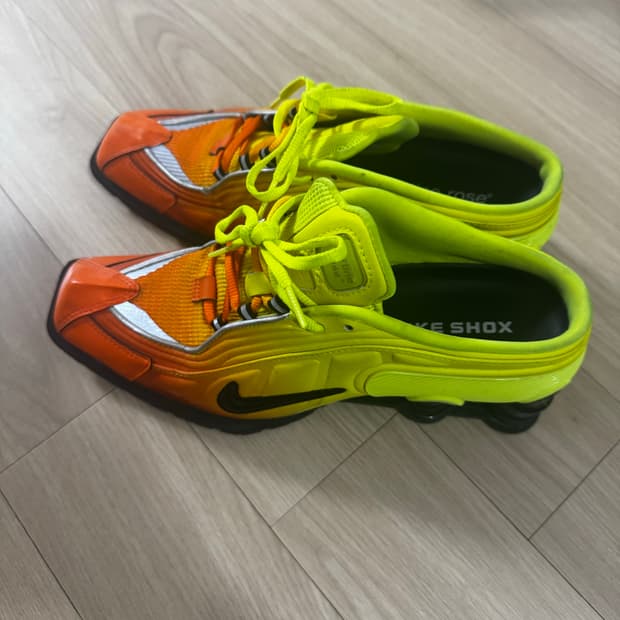 나이키 샥스 X 마틴로즈