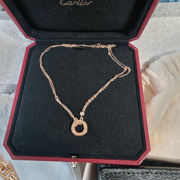 까르띠에 LOVE 펜던트, 다이아몬드 2개 목걸이 판매 핑크골드