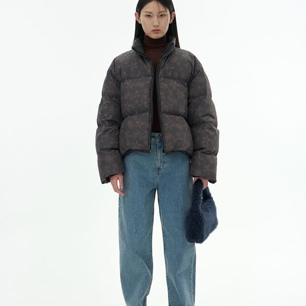 AMOMENTO 아모멘토 플라워 패턴 다운 패딩 자켓