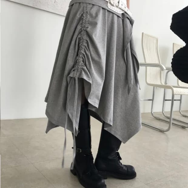 언발란스 레이어드 셔링 스웻 미디 스커트 그레이