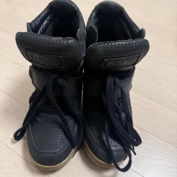 ash 하이탑 스니커즈