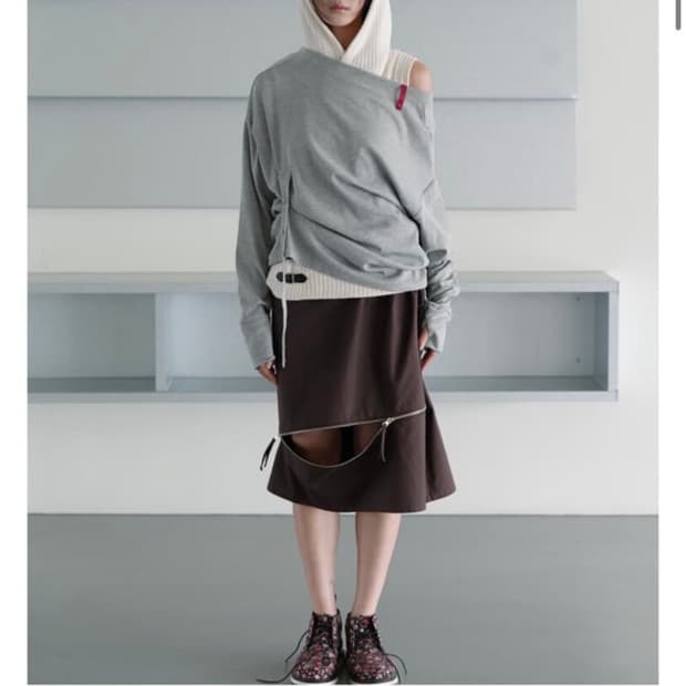 인앤양인하모니 슬릿 스커트 브라운 yinandyang slit skirt