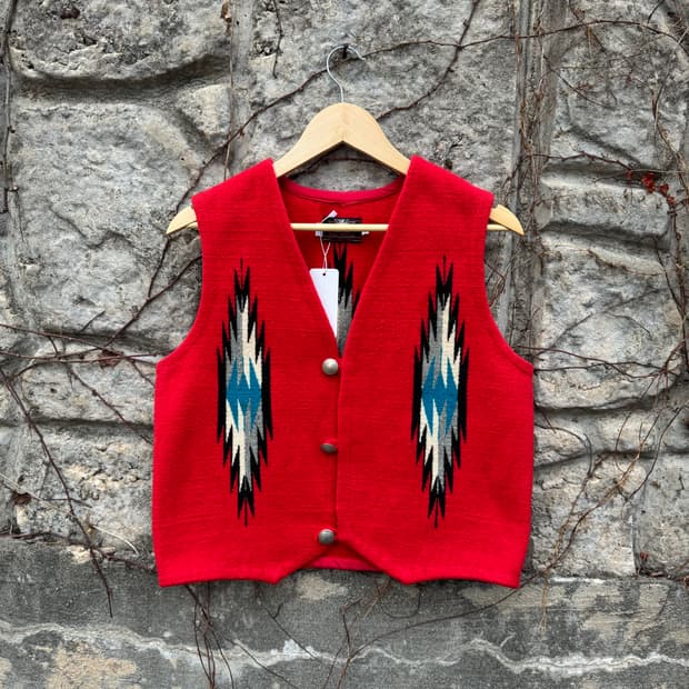 센티넬라 나바호 네이티브 무늬 구형라벨 오르테가 치마요 베스트 조끼 레드