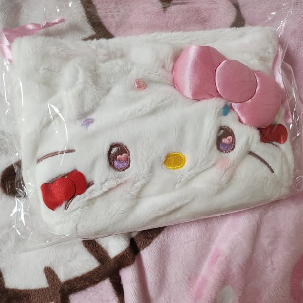 헬로키티 조이개 파우치