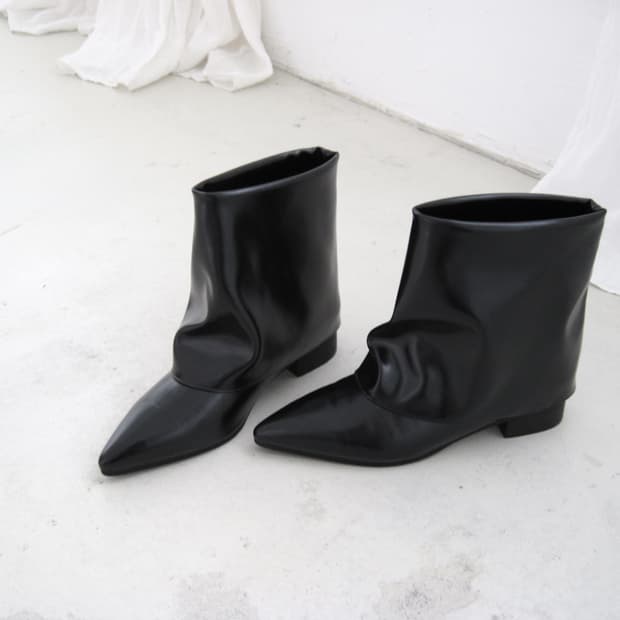 Kyeo Mar boots 240