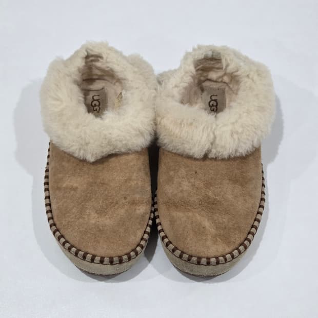 어그 으린 양털 슬리퍼 230
