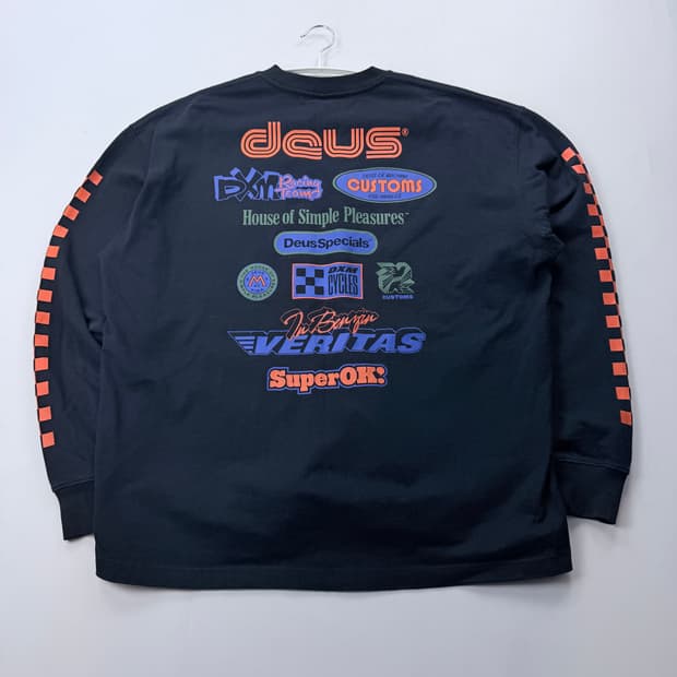 데우스엑스마키나 튠업 롱슬리브