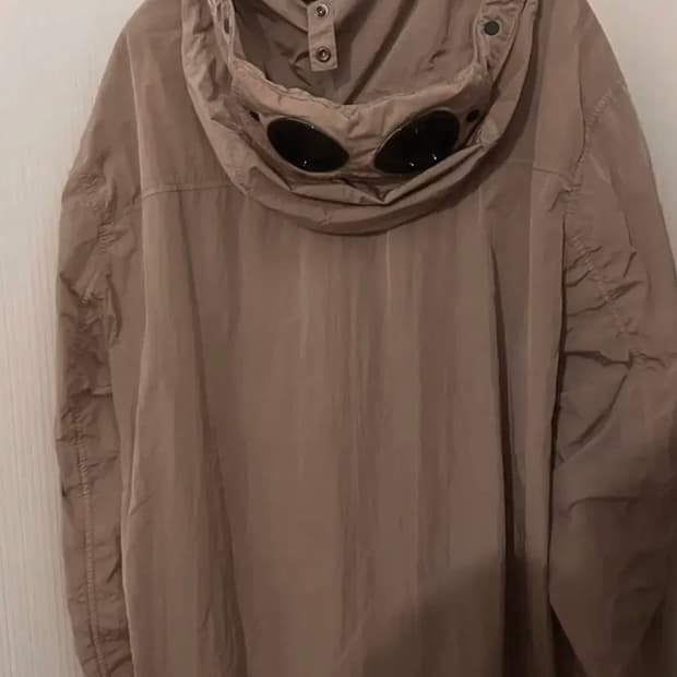 Cp컴퍼니 고글 후드 바람막이